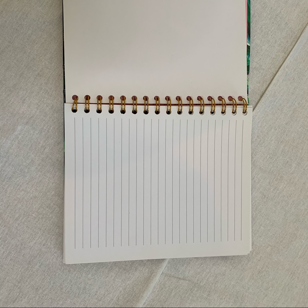 Ashley Brooke Designs ⭐️ Notebook - Picture 3 of 5